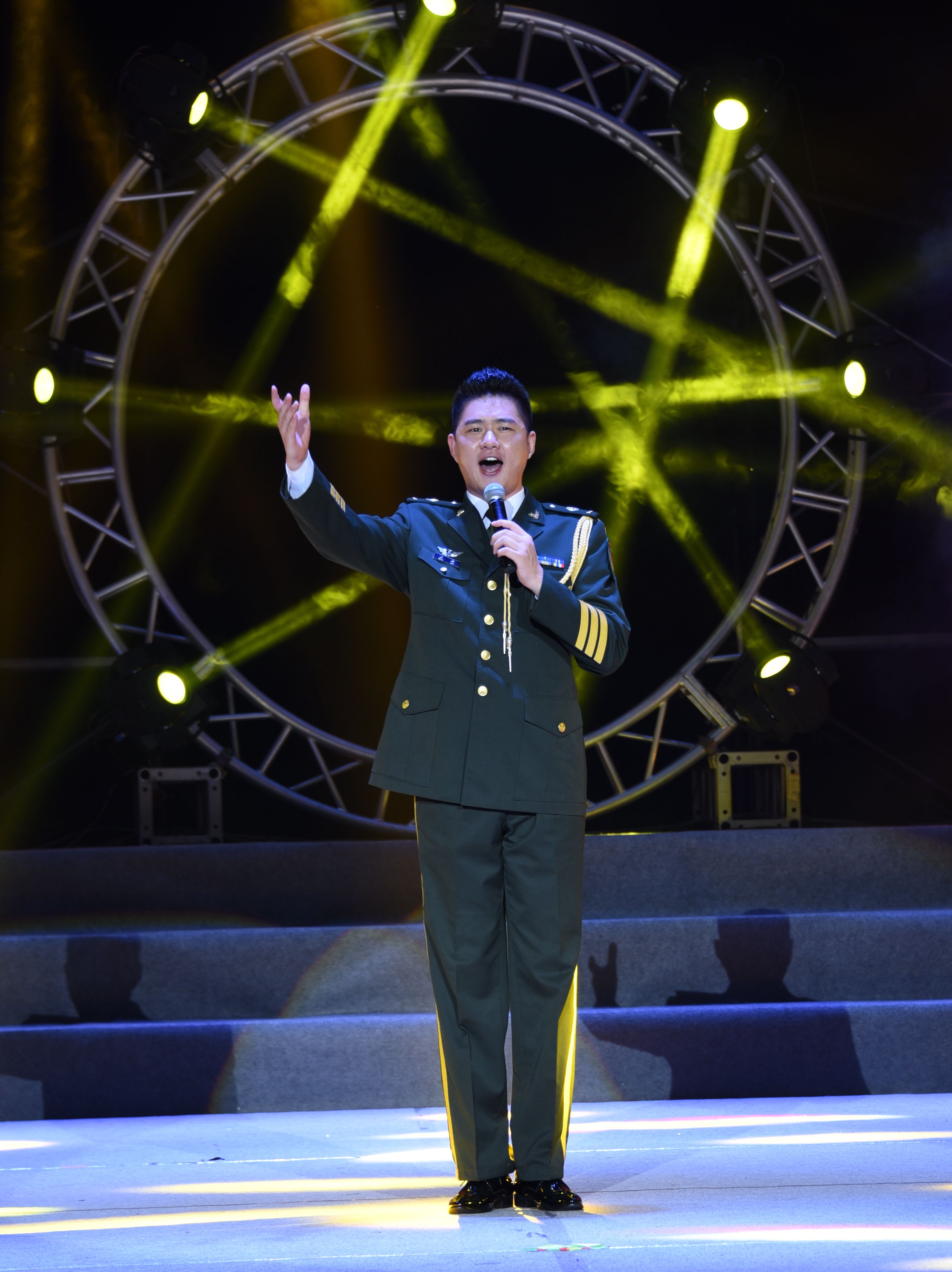 演员陆军,演员陆军，从舞台到荧屏，变化带来自信与成就感