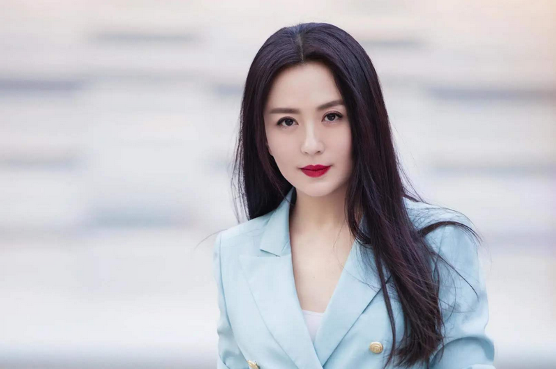 演员杨童舒,星光熠熠的传奇与低调内敛的才华之美
