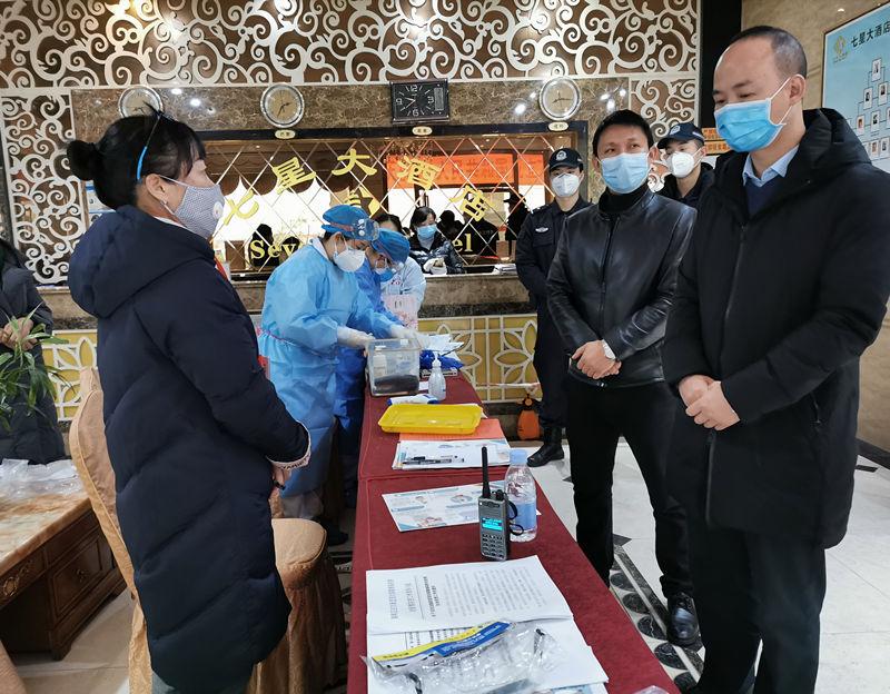 肺炎最新统计与心灵之旅，自然美景中的内心宁静探寻