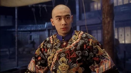 探索自然美景之旅，草草最新片带你重拾内心的宁静与平和