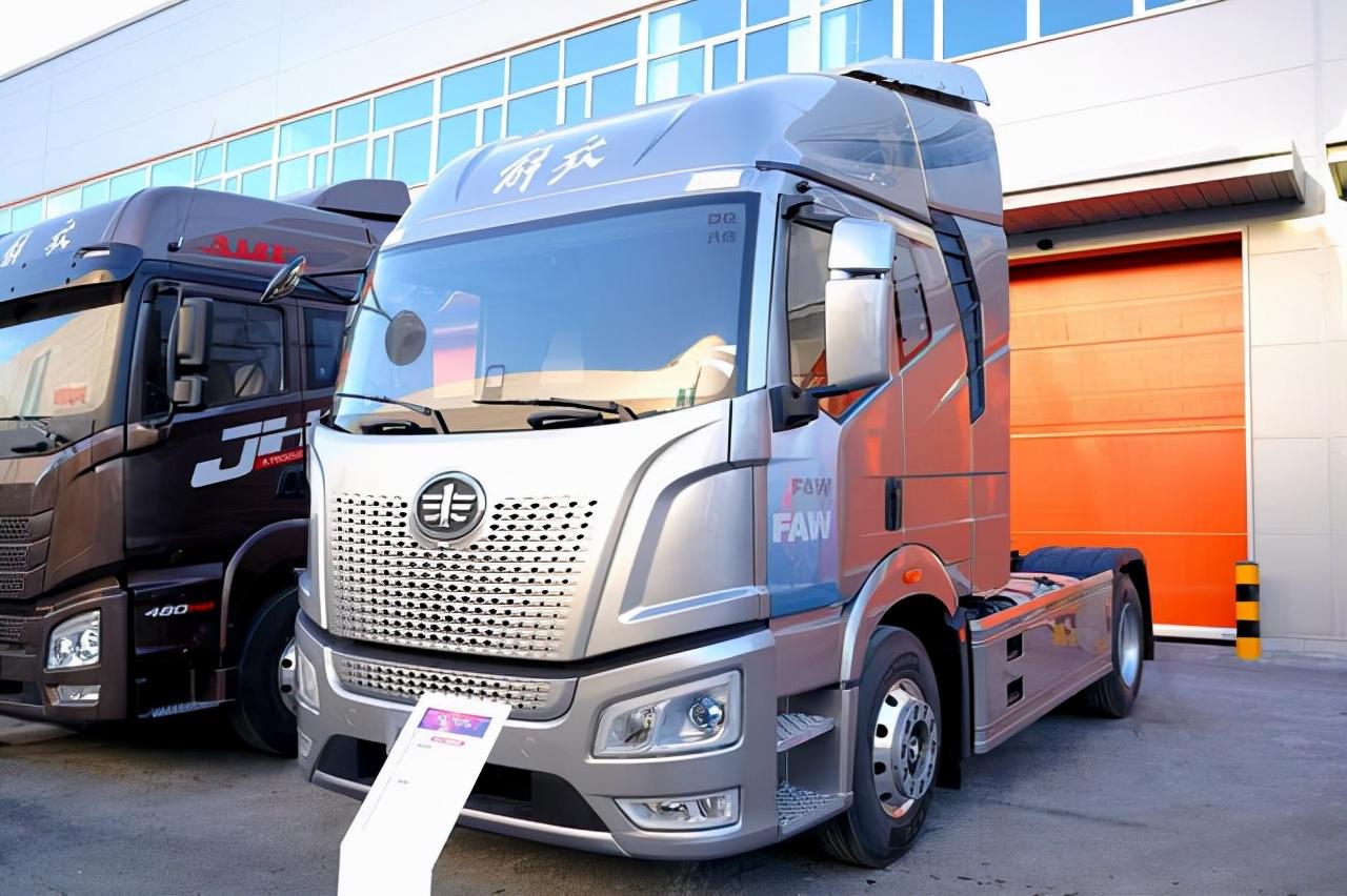 解放最新款牵引车，领航时代之选