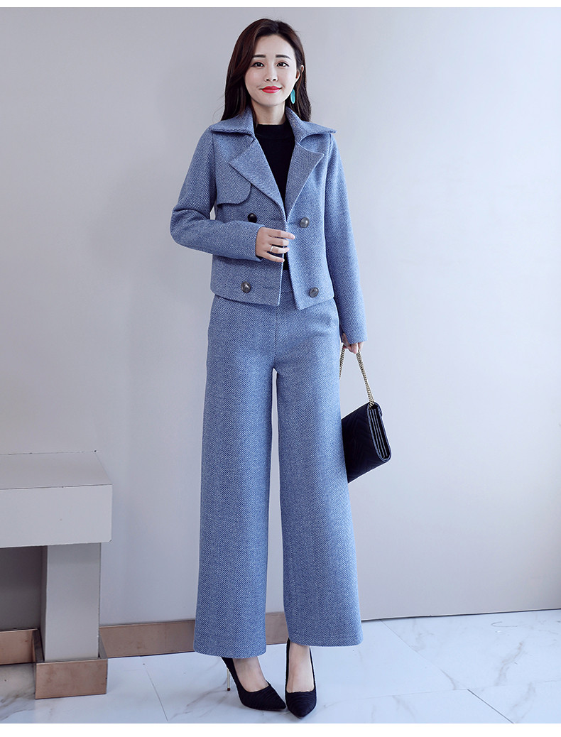 最新款女士秋装图片,小巷深处的时尚秘境展示