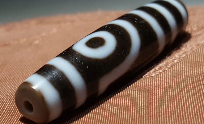 天珠价格表揭秘，千年宝藏中的珍稀珠宝价值探索！