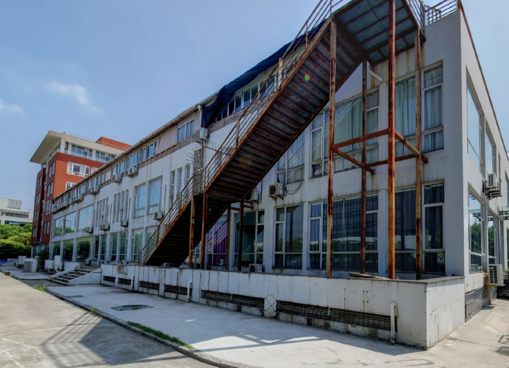 上海电影职业艺术学院，探寻电影艺术的发源地