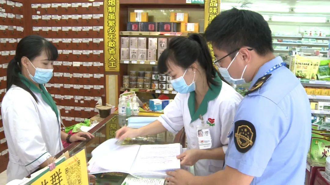 最新疫情防控措施下的温馨日常生活