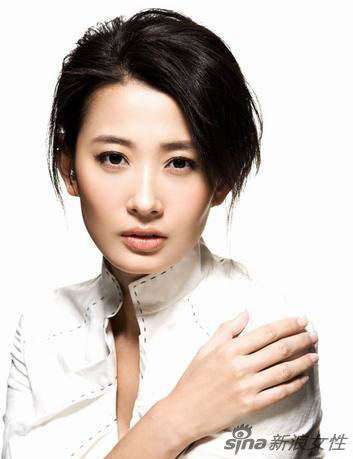 吕夏，星光璀璨，演绎时代传奇的传奇演员