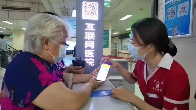 AI前沿动态揭秘，小巷中的神秘科技之旅
