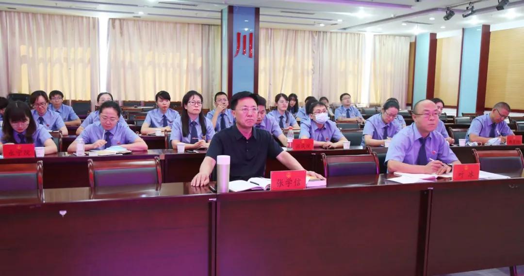 最新刑法修订背景下的心灵之旅，远离尘嚣探寻内心平静