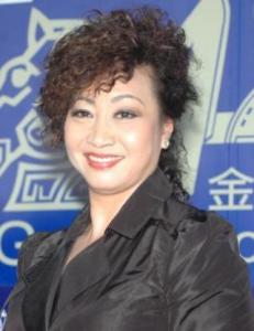 香港老演员女，演艺界的璀璨明珠，传世风采永流传