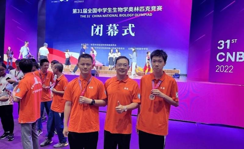 信息学比赛探寻小巷神秘宝藏之旅