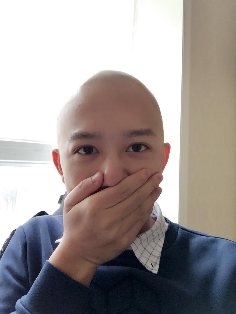 最新的光头,最新的光头，时尚潮流还是个性表达？