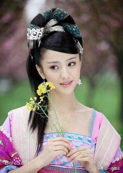 演员付瑶，星途璀璨，时代之光闪耀荧屏