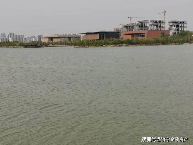 济宁太白湖新区最新消息,济宁太白湖新区最新消息及其影响，一种观点的分析