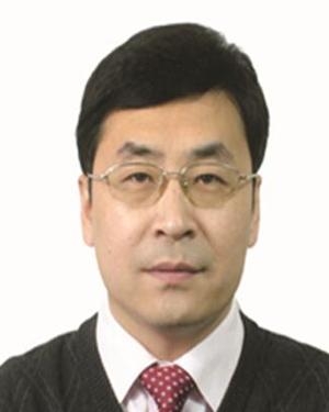 王佳伟演员，舞台之外的爱与陪伴