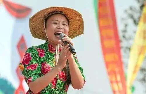 隐藏在巷弄深处的秘密揭晓，明星出场费的计算方法！
