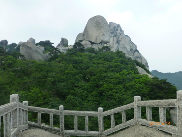 天柱山游记新篇，科技之旅，探索未来之光之探险记
