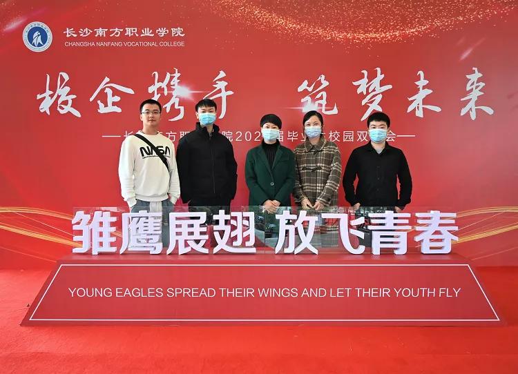 虹桥机场招聘启事，探索自然美景，寻找内心宁静与平和之旅