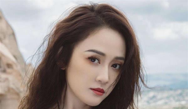 陈姓演员，星光熠熠与小巷深处的隐藏美食秘境