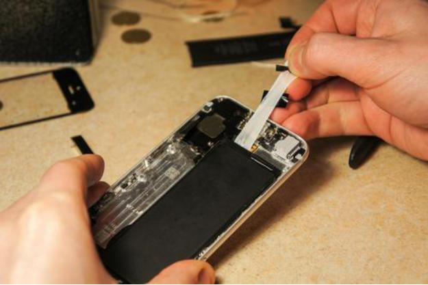 iPhone换电池价格揭秘，小巷深处隐藏优惠！