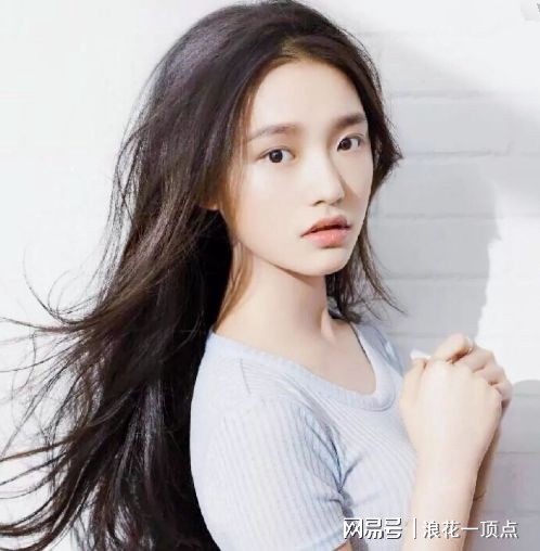 90年代女明星，时代的璀璨之星