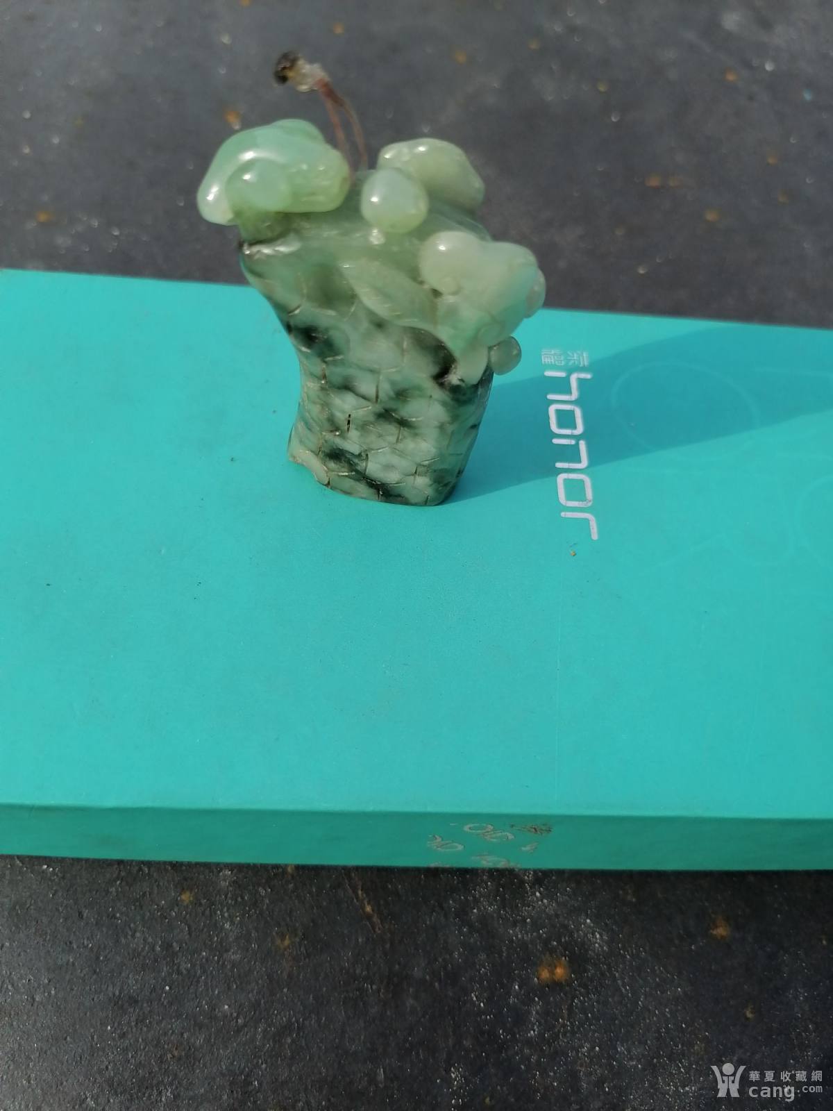 最新玉坠图片,最新玉坠图片，科技璀璨，玉坠闪耀——体验前沿科技玉坠的魅力时光