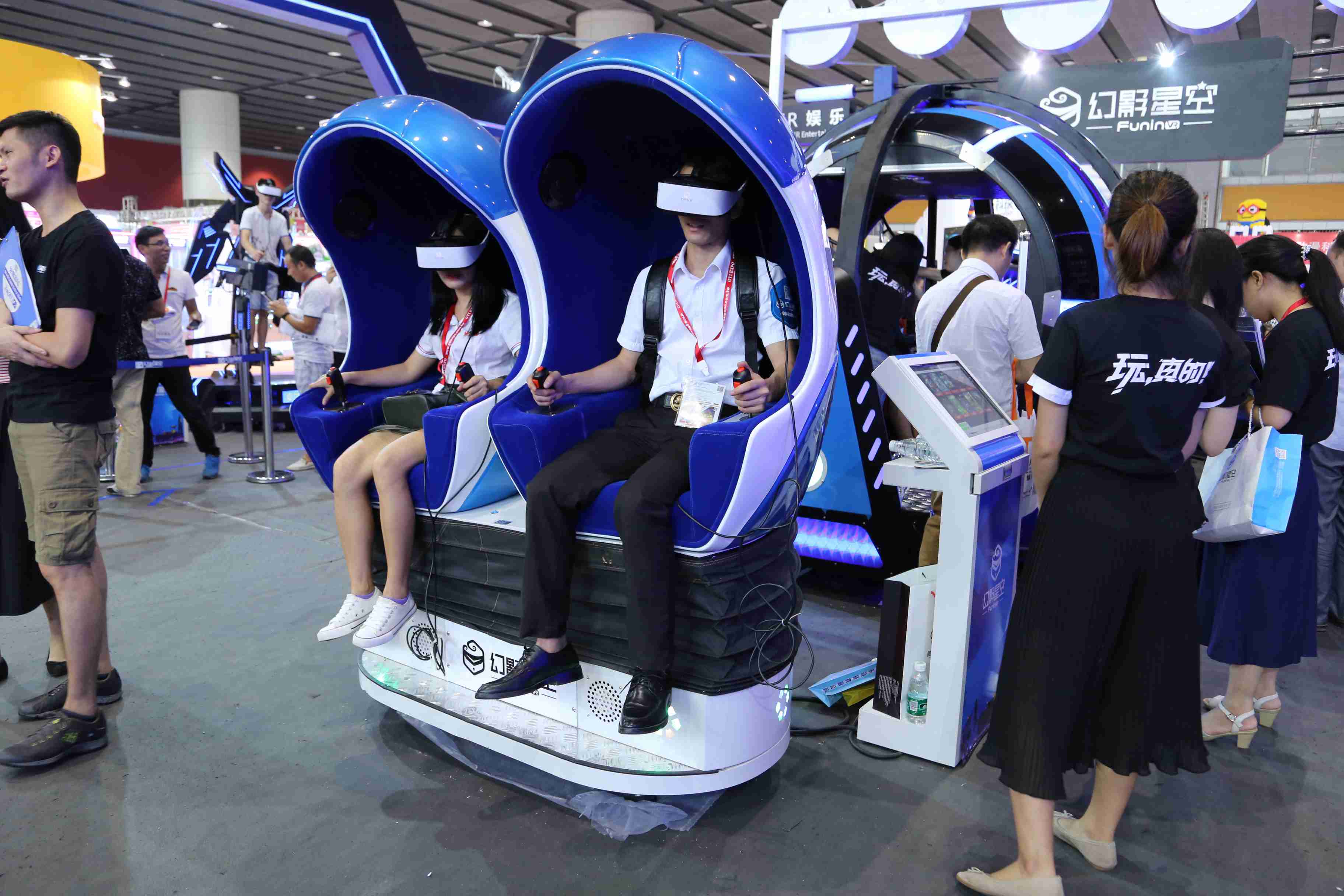 VR设备最新购买、设置与使用指南，从选购到体验的全面指南