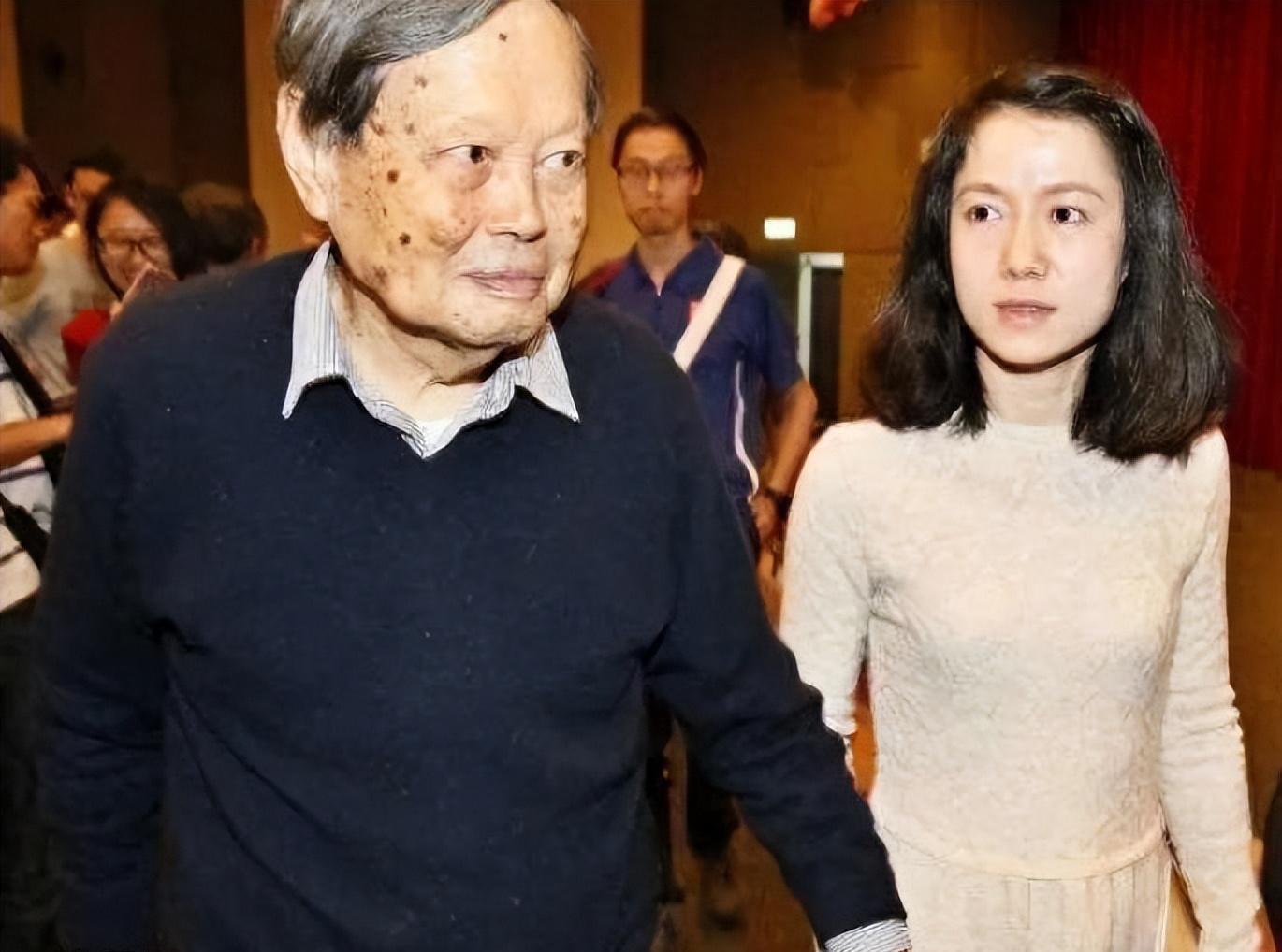 翁帆最新日常，趣事频现，友情绘温馨画卷