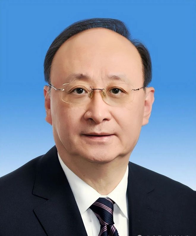 各省常委最新名单，自然美景的探索之旅
