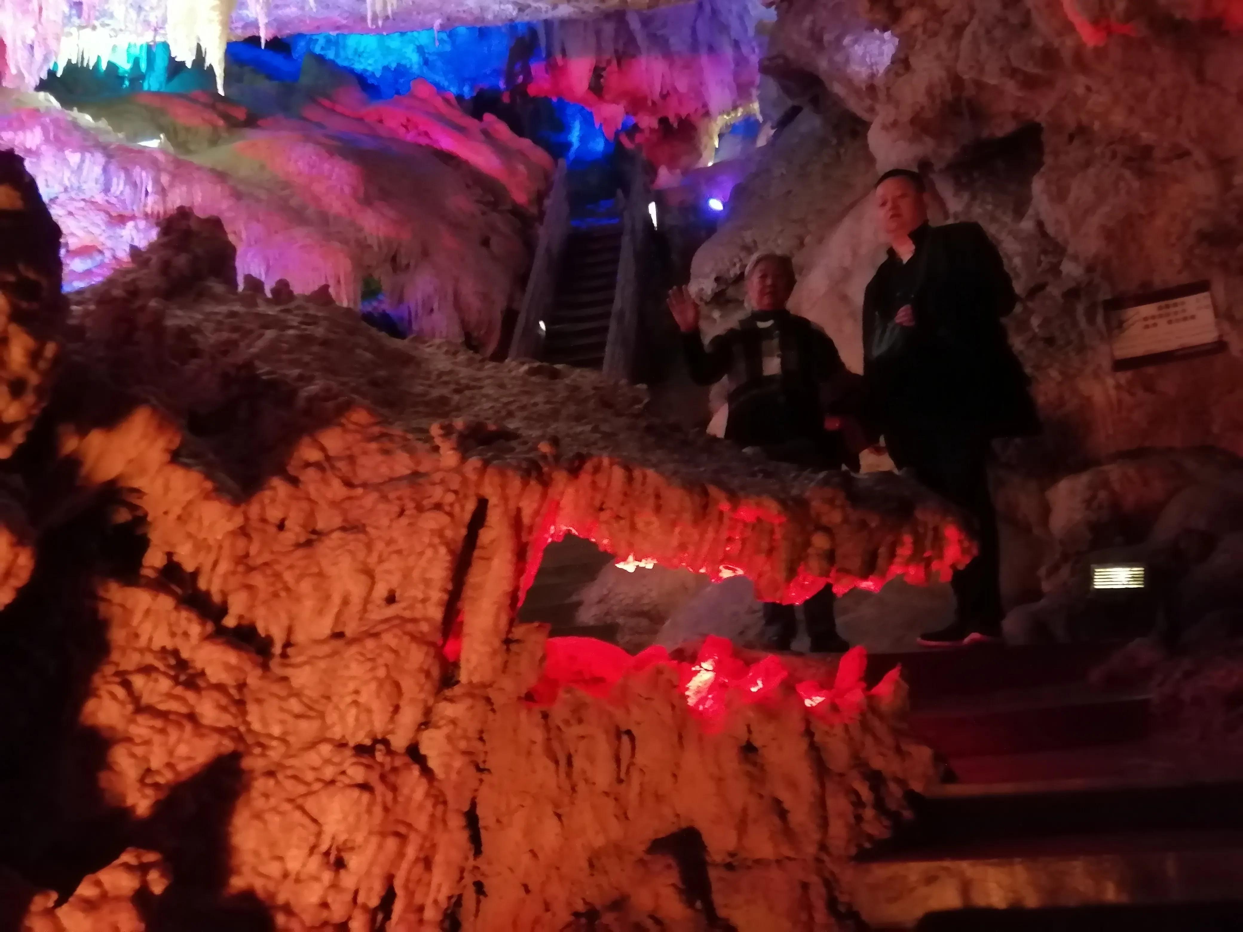 米易龙潭溶洞，探索神秘科技之门的最新门票价格