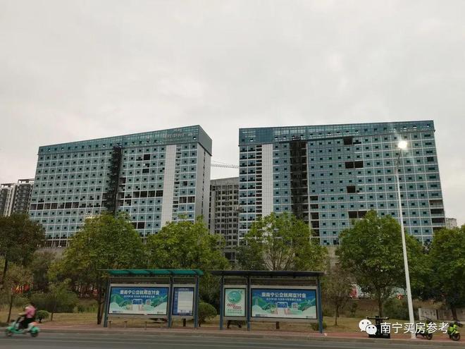 凤岭中央广场，自然美景的探索之旅，心灵觉醒的圣地最新消息