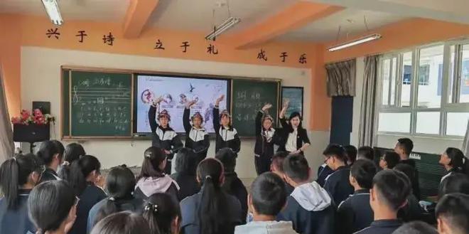 莱芜二中悲剧事件震惊校园，阳光下的日常引人深思