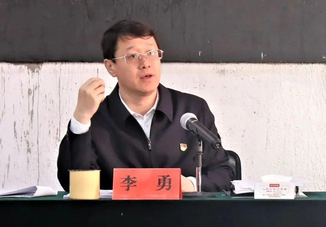 鞍山市委常委最新名单揭晓，领导班子新面貌一览