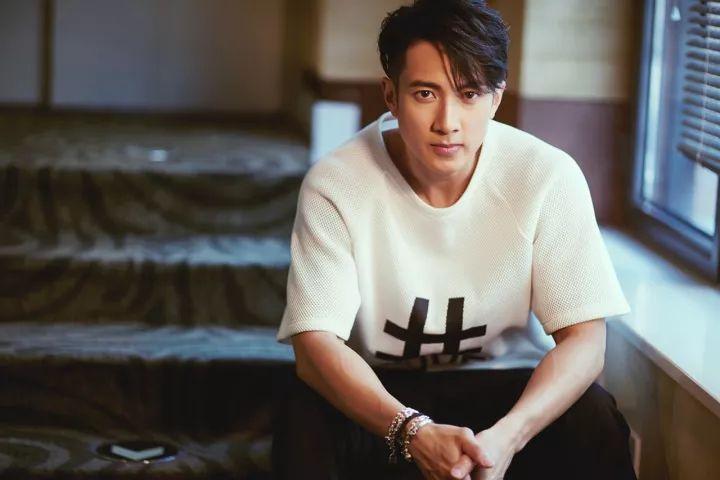 吴尊最新科技产品介绍，引领未来的智能之选
