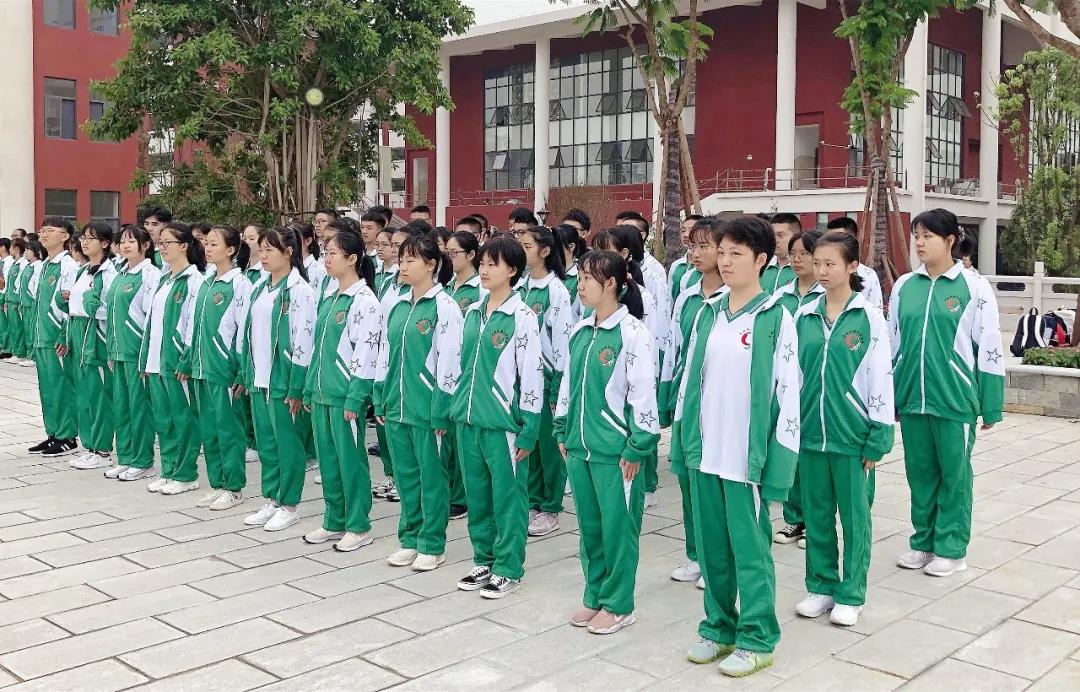 学校开学最新动态，开启新征程，自信照亮学习之路