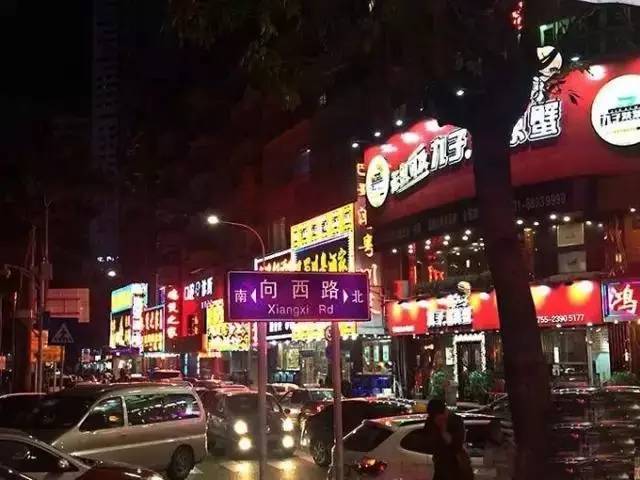 美食街最新动态，一步步带你成为美食探索达人