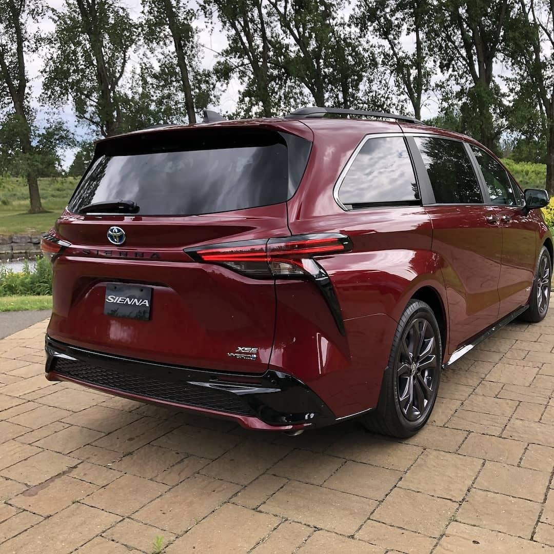 进口最新汽车，一段温馨有趣的旅程探索