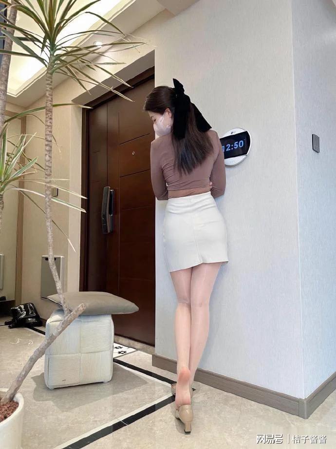 科技与生活的完美融合，最新短文少妇专属高科技产品亮相