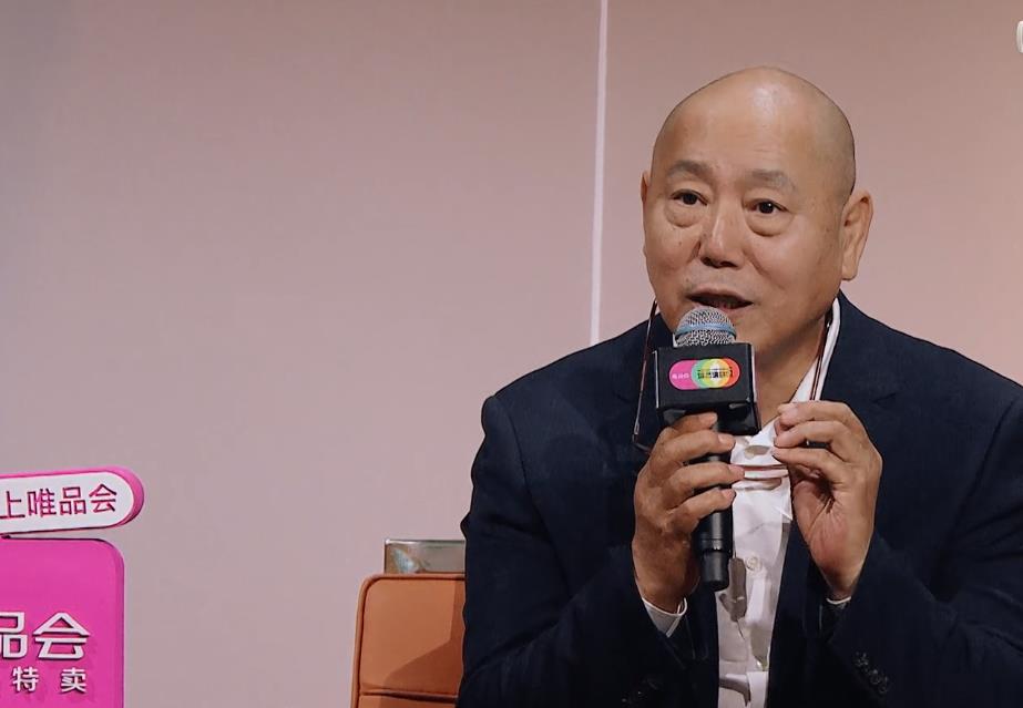 李成儒最新点评，温馨日常故事回顾