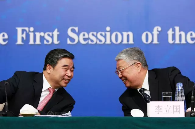 政治最新新闻详解，步骤指南与动态更新