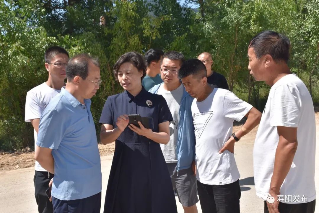 秋郭路最新动态，自然美景探索之旅，追寻内心平和与宁静的旅程